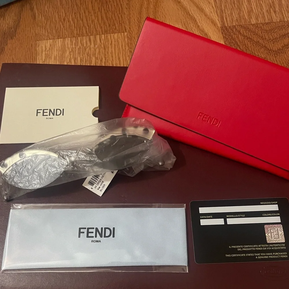 Fendi Cat Eye Glasses - Picture 3 of 5